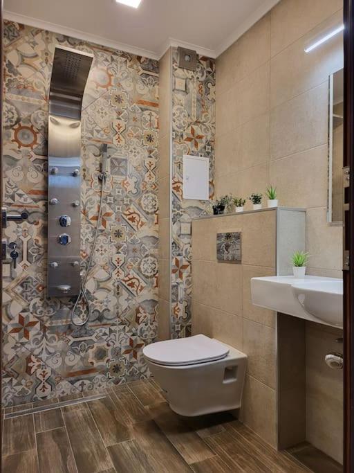 Stylish Apartment Near City Center Plovdiv Exteriör bild