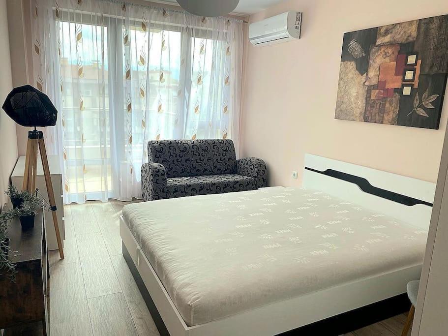 Stylish Apartment Near City Center Plovdiv Exteriör bild
